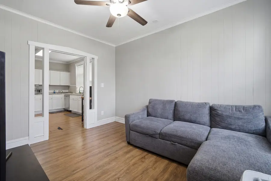 4849 W Ainslie Street, Chicago, IL 60630 - #3