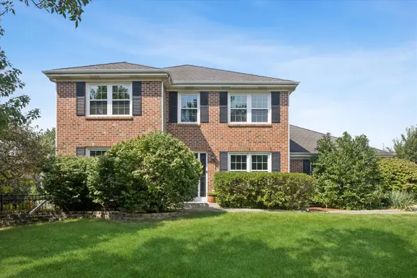 1524 Fieldcrest Drive, West Chicago, IL 60185