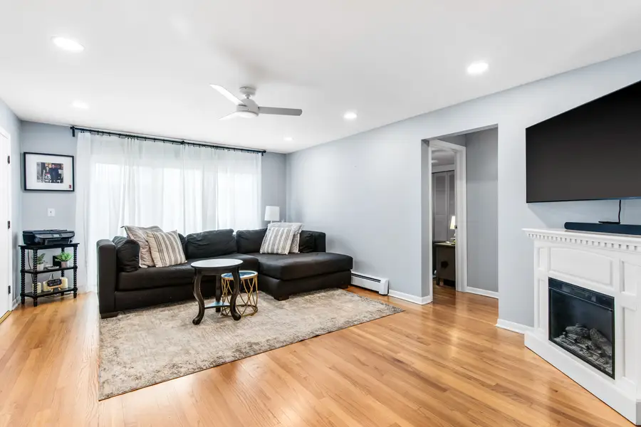 6817 N Olmsted Avenue #201, Chicago, IL 60631 - #3
