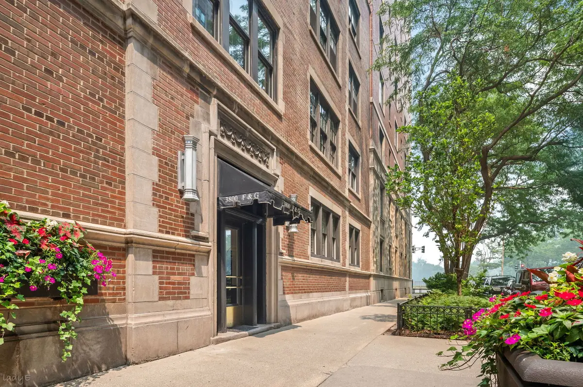 3800 N Lake Shore Drive #3G, Chicago, IL 60613 - #1