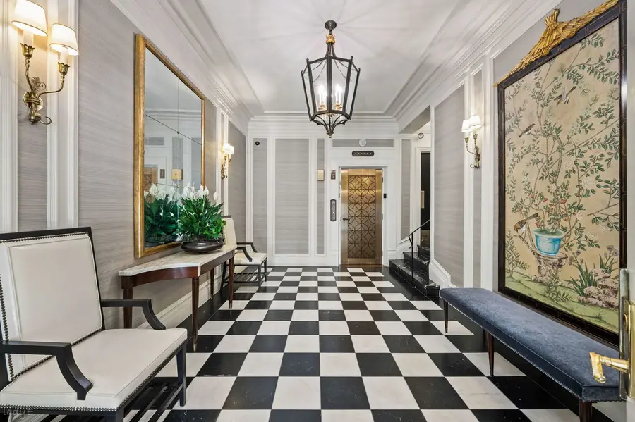 3800 N Lake Shore Drive #3G, Chicago, IL 60613 - #2