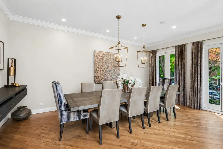 2715 N Bosworth Avenue, Chicago, IL 60614 - #2