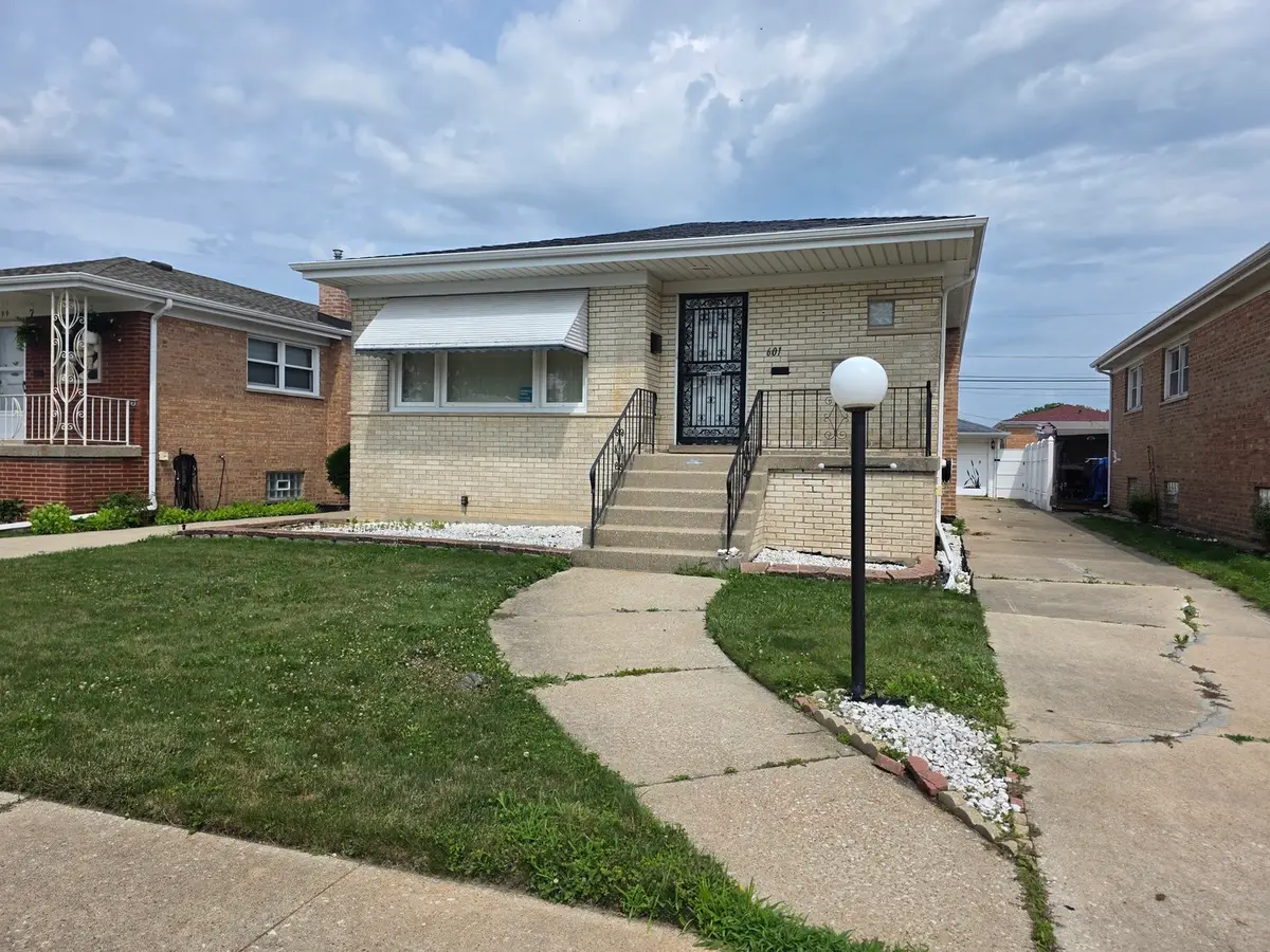 601 Yates Avenue, Calumet City, IL 60409 - #1