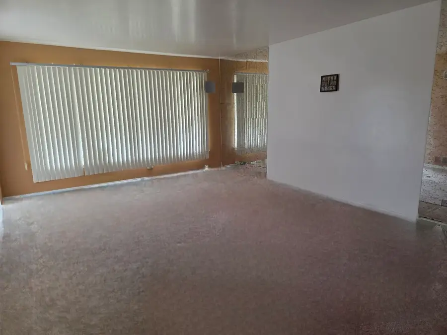 601 Yates Avenue, Calumet City, IL 60409 - #3