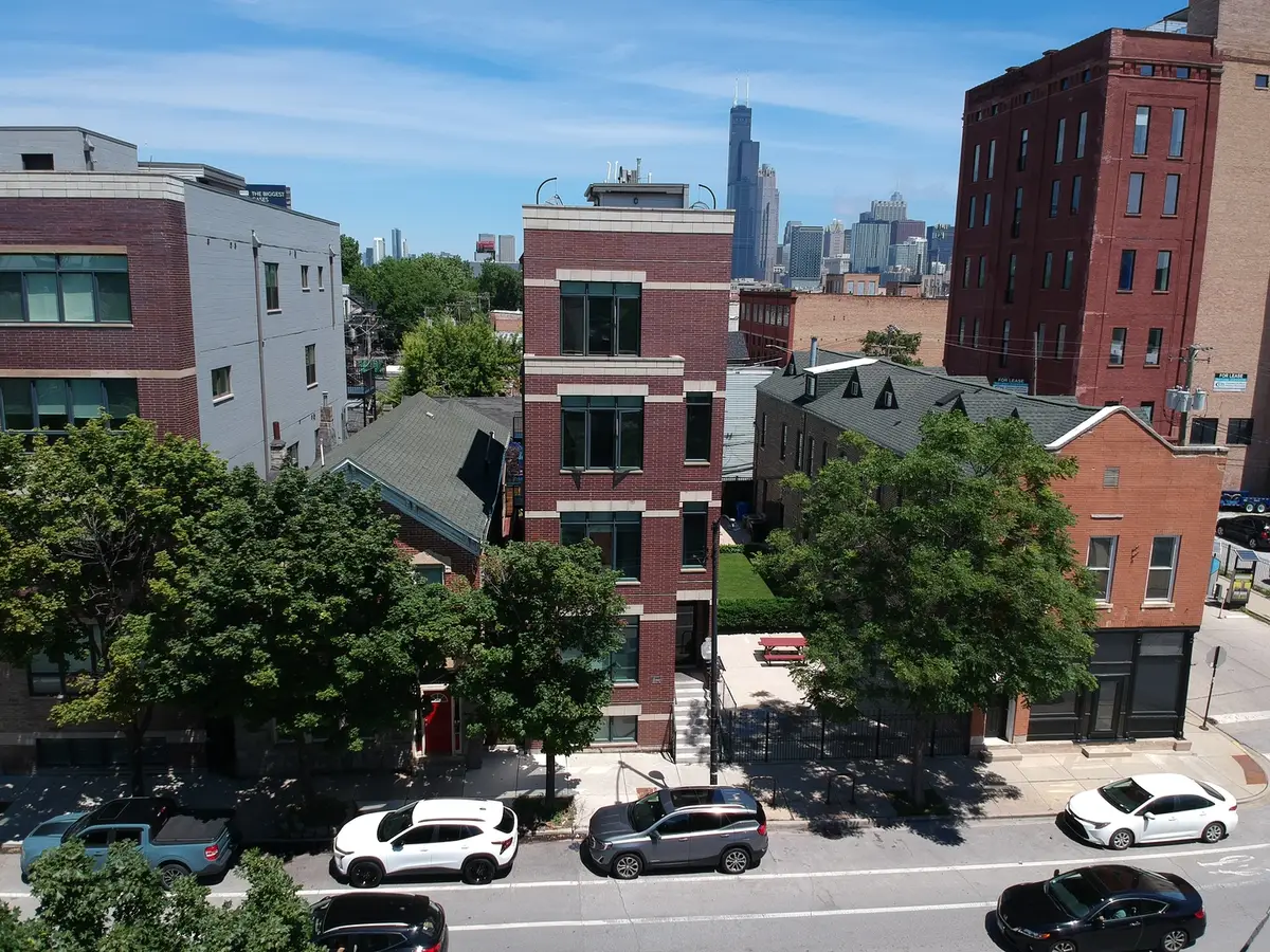 556 W 18th Street, Chicago, IL 60616 - #1