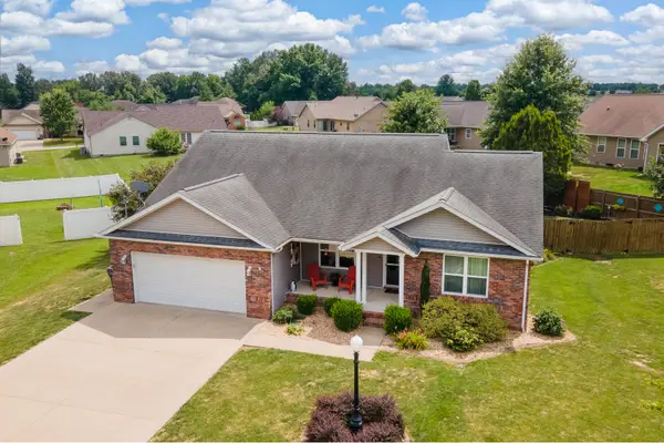 1305 Hillside Court, Carterville, IL 62918