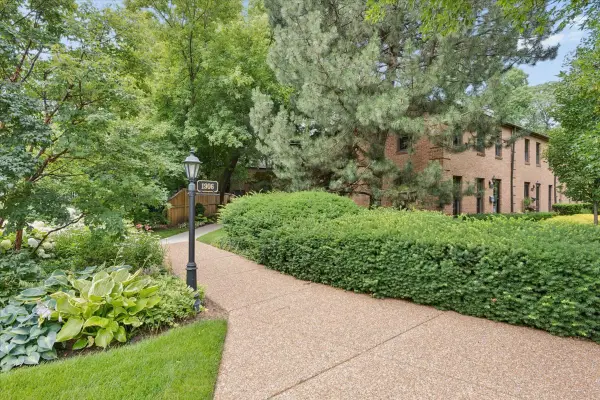 1906 Lincoln Street #C, Evanston, IL 60201