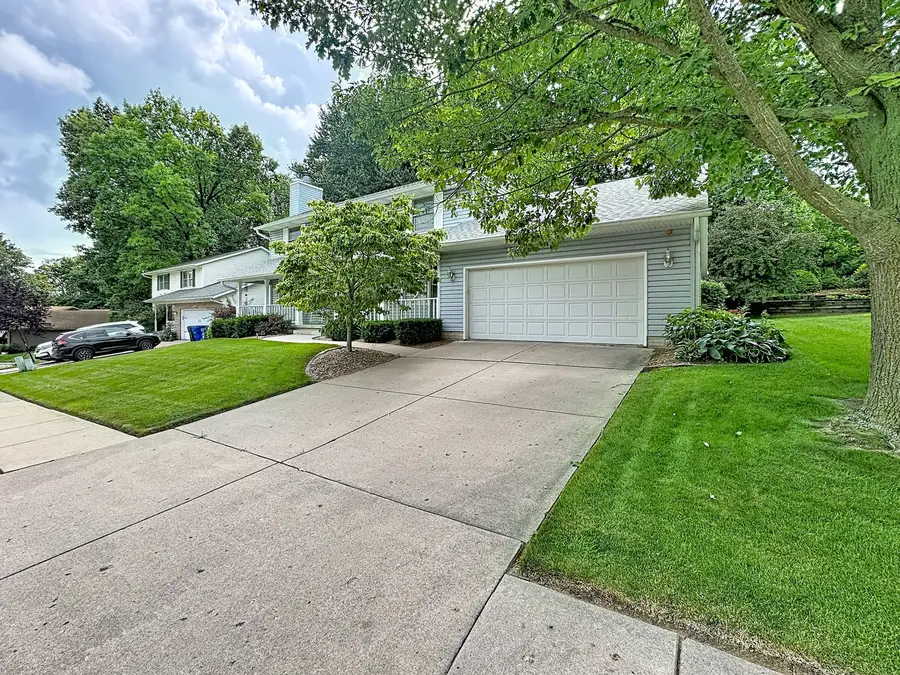 3707 75th Street Court, Moline, IL 61265 - #3