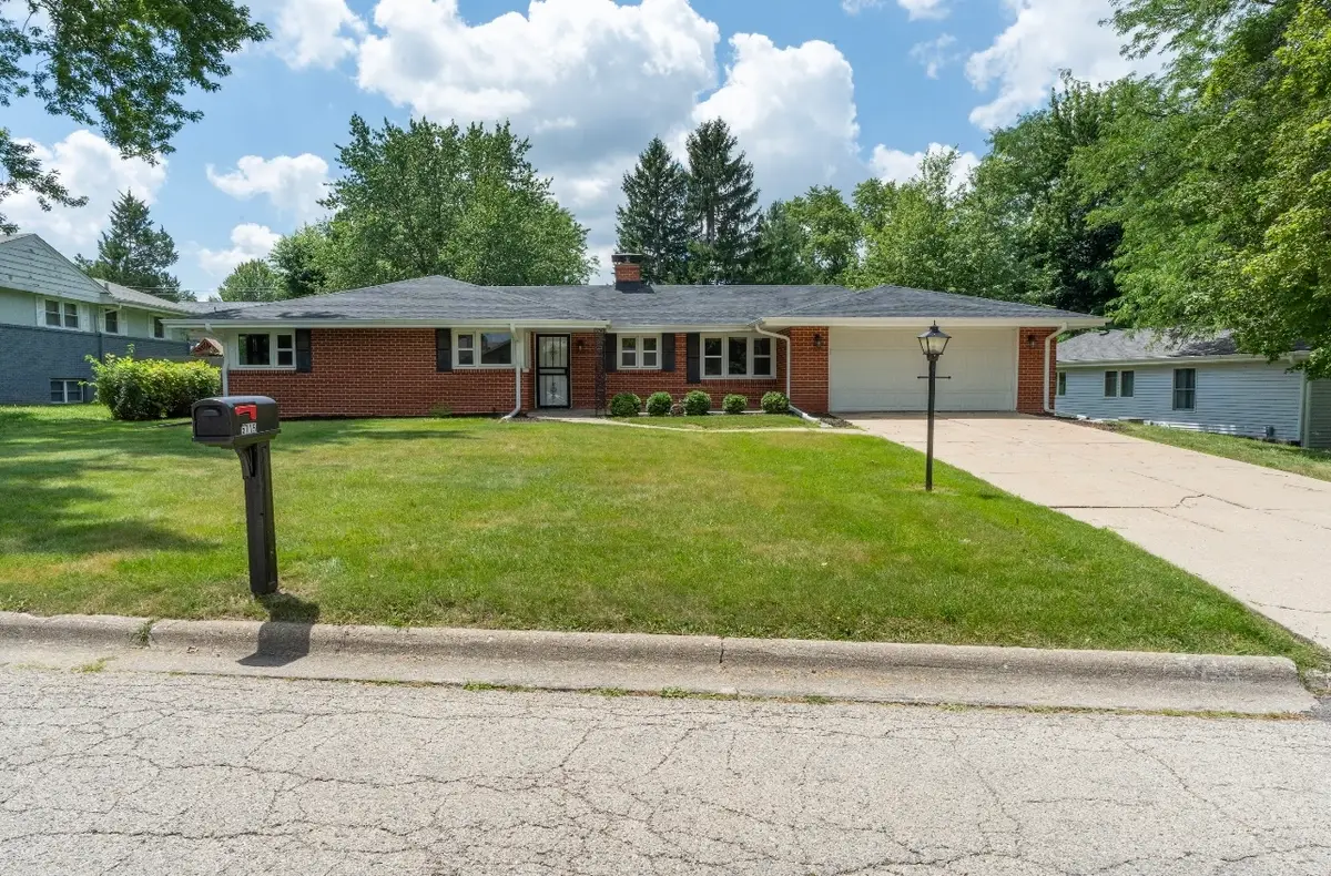 5715 Knollwood Road, Rockford, IL 61107 - #1