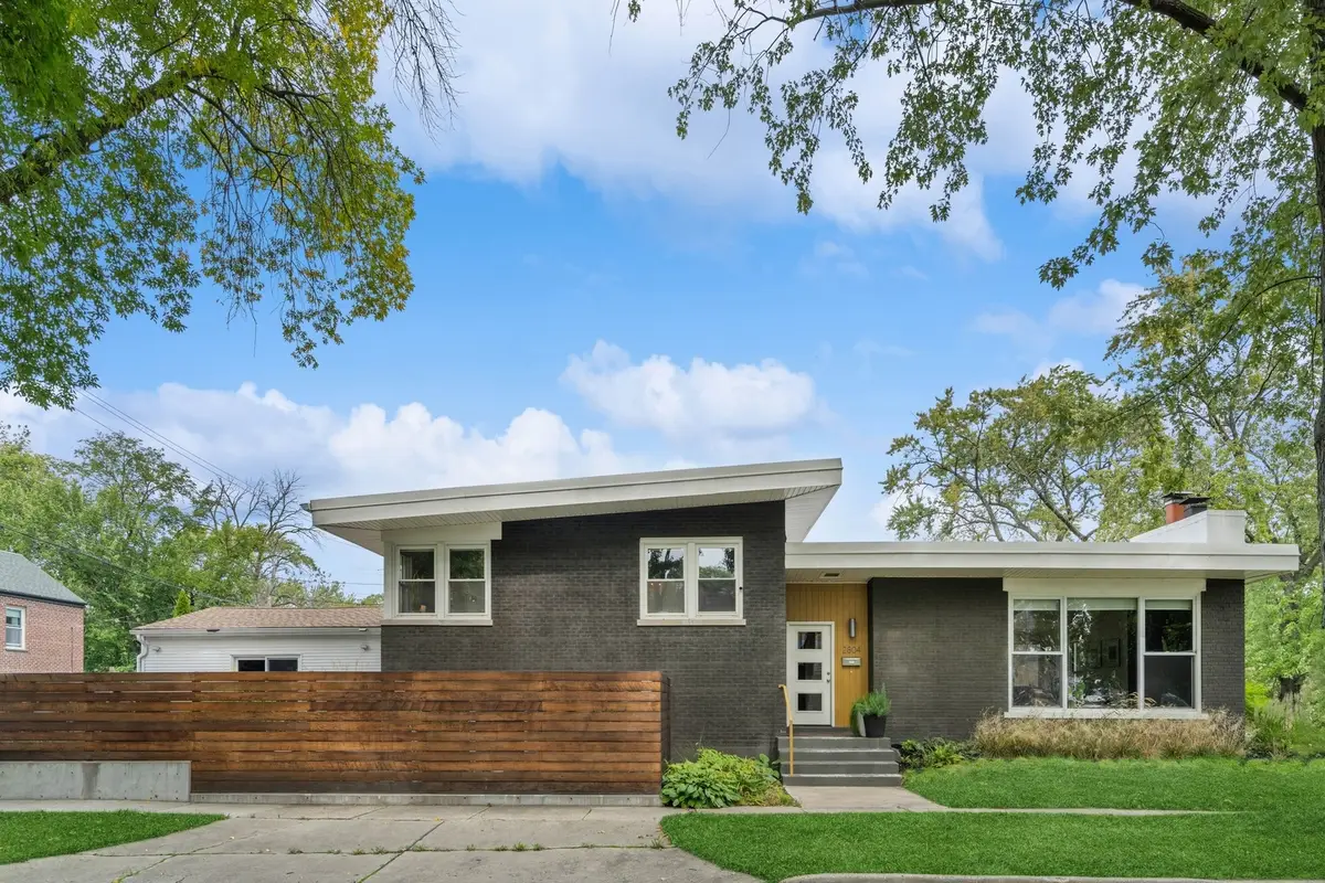 2804 W Rascher Avenue, Chicago, IL 60625 - #1