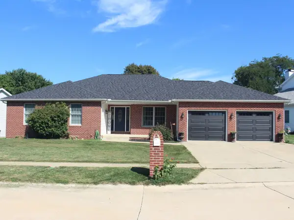 1402 W Masters Lane, Decatur, IL 62521