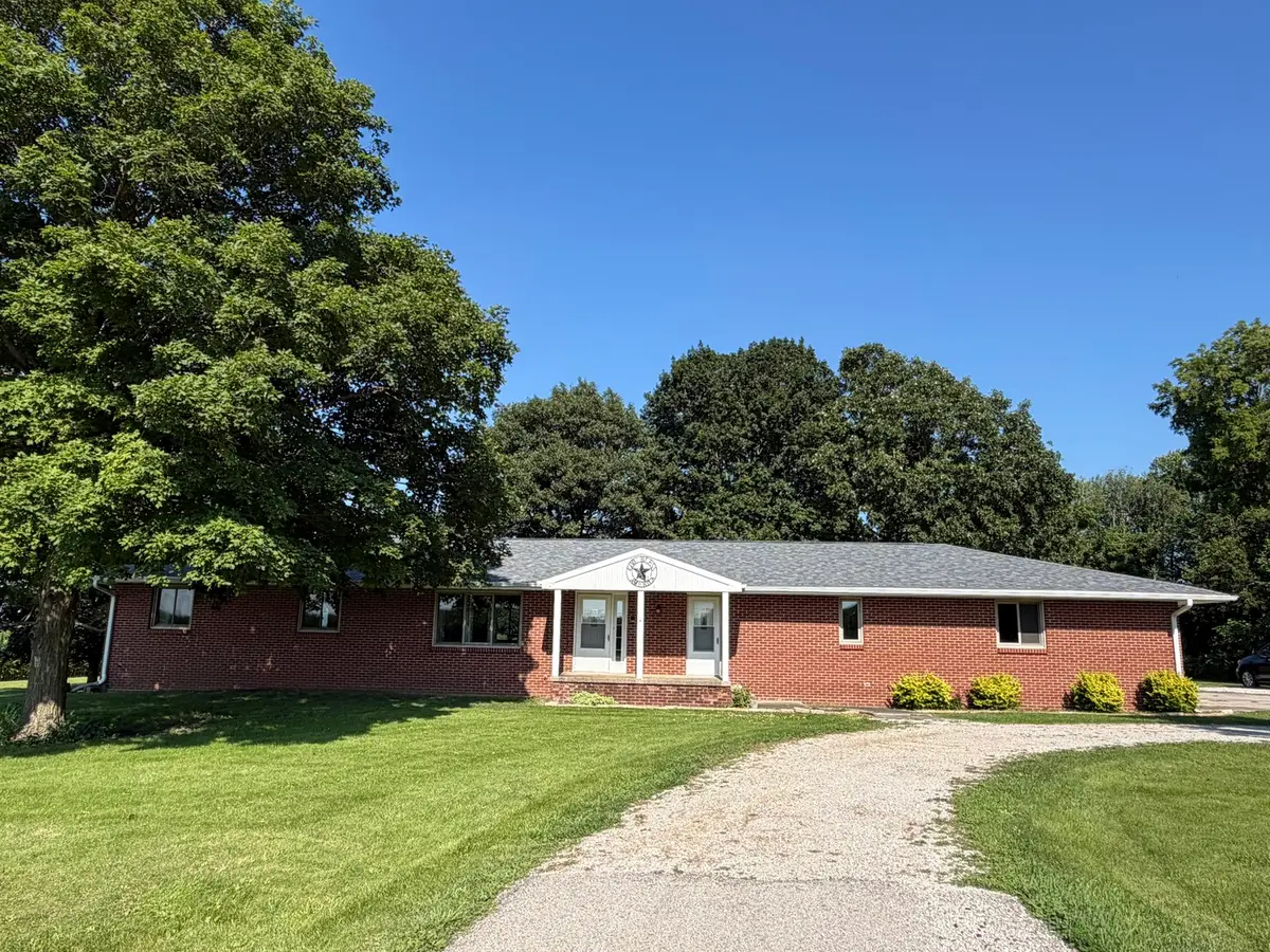 503 N State Street, Bellflower, IL 62174 - #1
