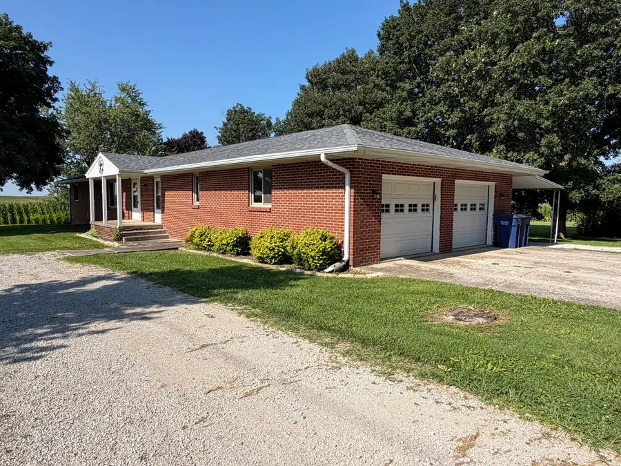 503 N State Street, Bellflower, IL 62174 - #2