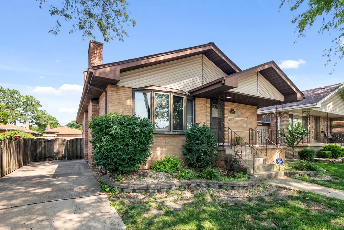 11109 S Avenue J, Chicago, IL 60617 - #1