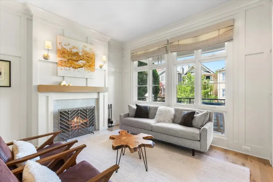 4123 N Oakley Avenue, Chicago, IL 60618 - #3