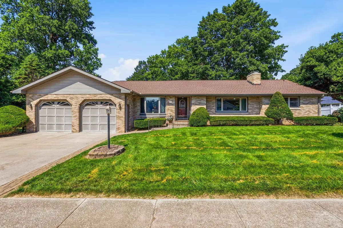 Address Withheld By Seller, Mahomet, IL 61853 - #1