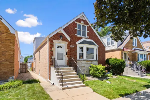 2114 N 74th Avenue, Elmwood Park, IL 60707