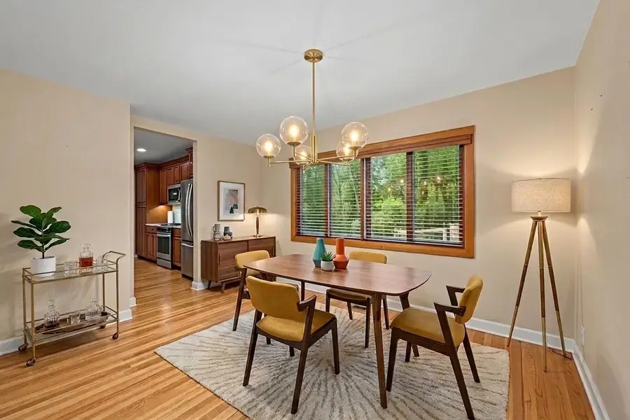 6N329 Fair Oaks Drive, Saint Charles, IL 60175 - #2