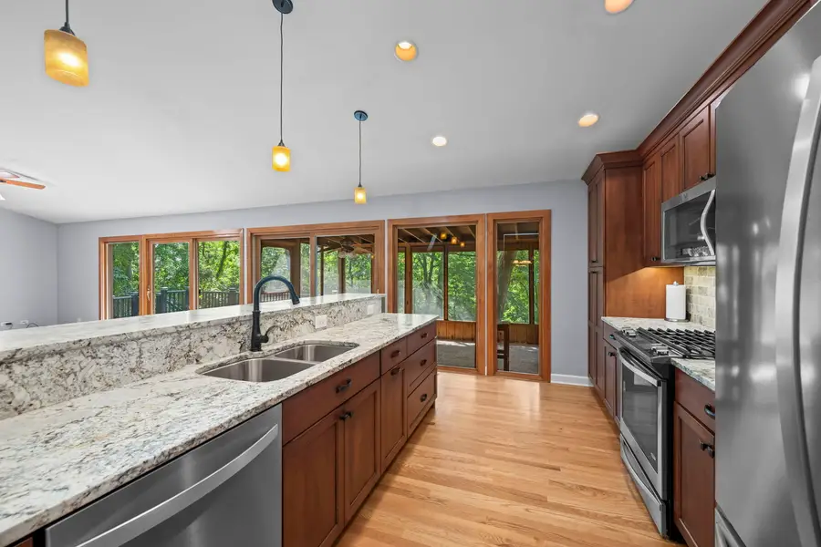 6N329 Fair Oaks Drive, Saint Charles, IL 60175 - #3