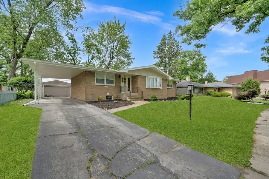 3245 S Manor Drive, Lansing, IL 60438 - #2