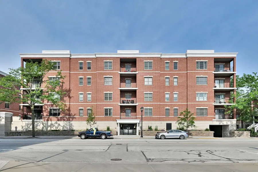 210 N Addison Avenue #301, Elmhurst, IL 60126 - #2