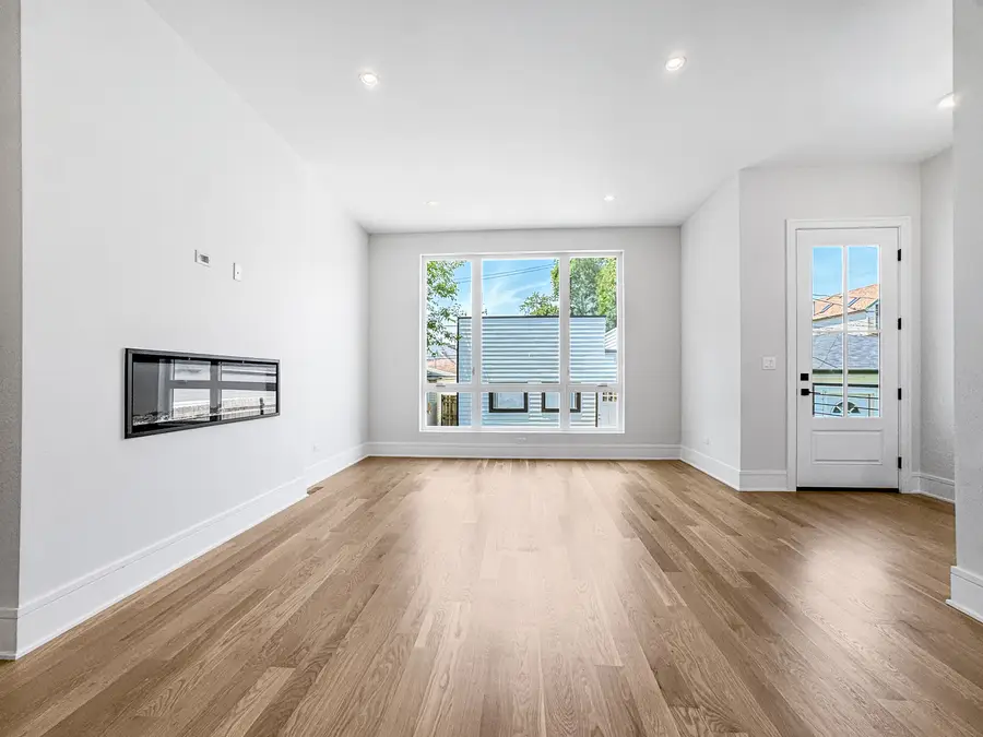 1728 N Sawyer Avenue #Rear, Chicago, IL 60647 - #3