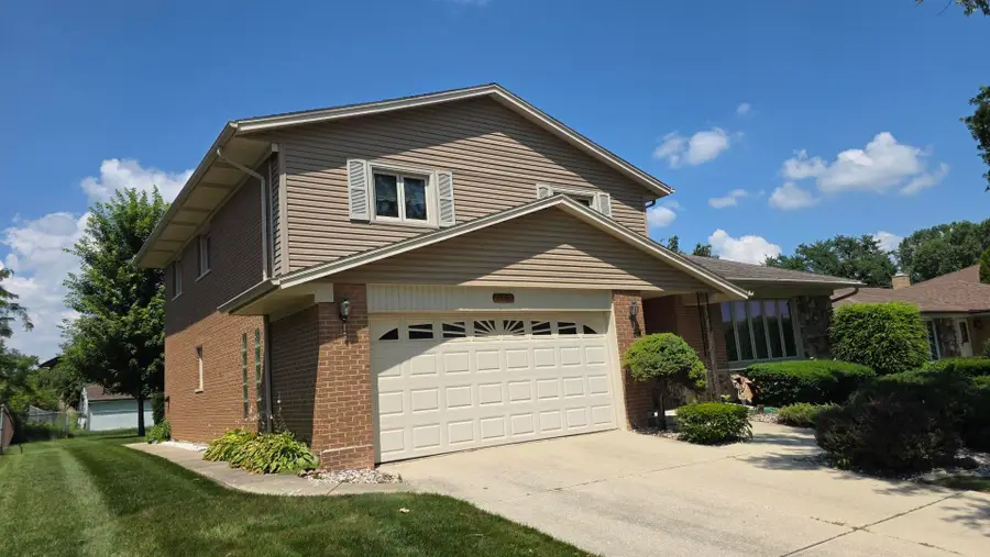 15412 Walnut Road, Oak Forest, IL 60452 - #3