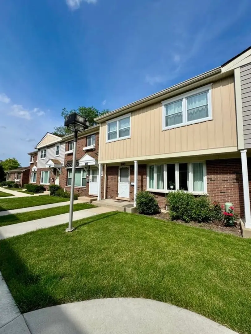 263 Green Court, Wood Dale, IL 60191 - #1