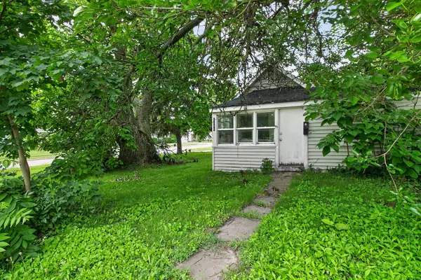 1155 S 7th Street, DeKalb, IL 60115