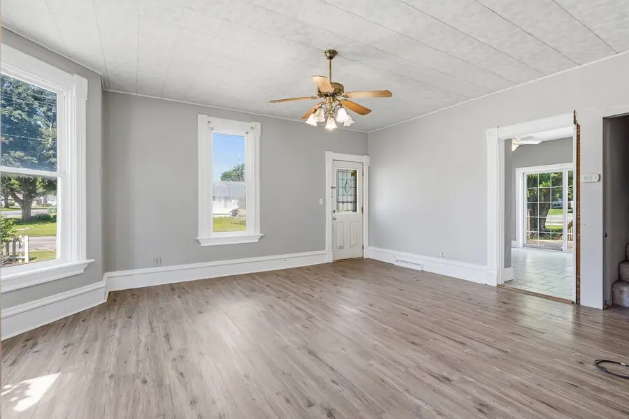 701 11th Avenue, Durant, IA 52747 - #3