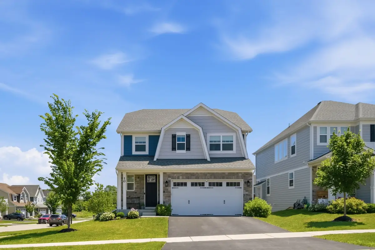 10 Nelson Lane, Hawthorn Woods, IL 60047 - #1