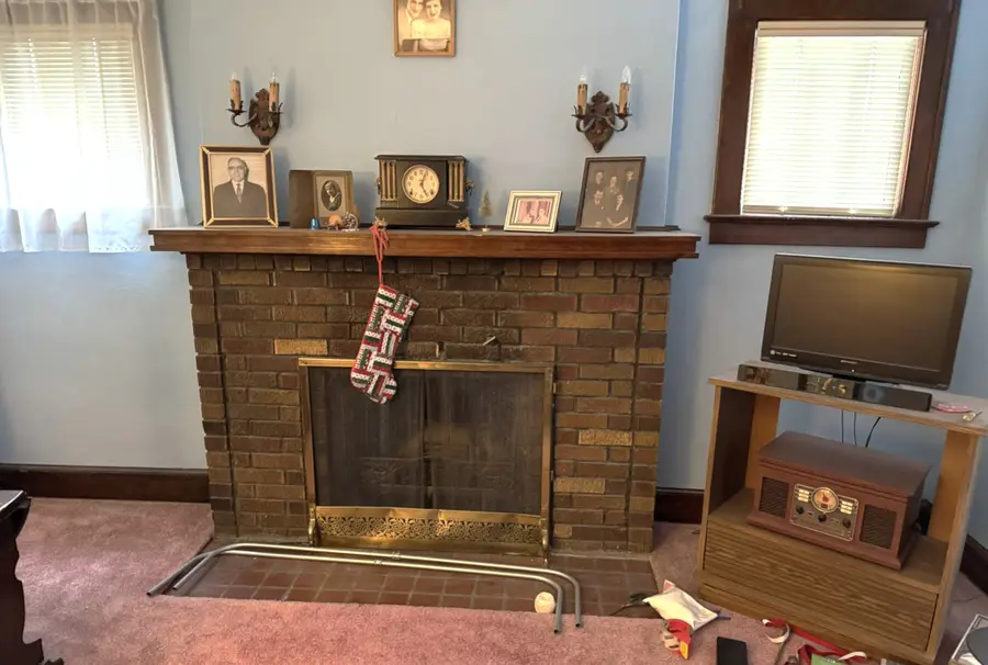 920 N Jackson Street, Waukegan, IL 60085 - #3