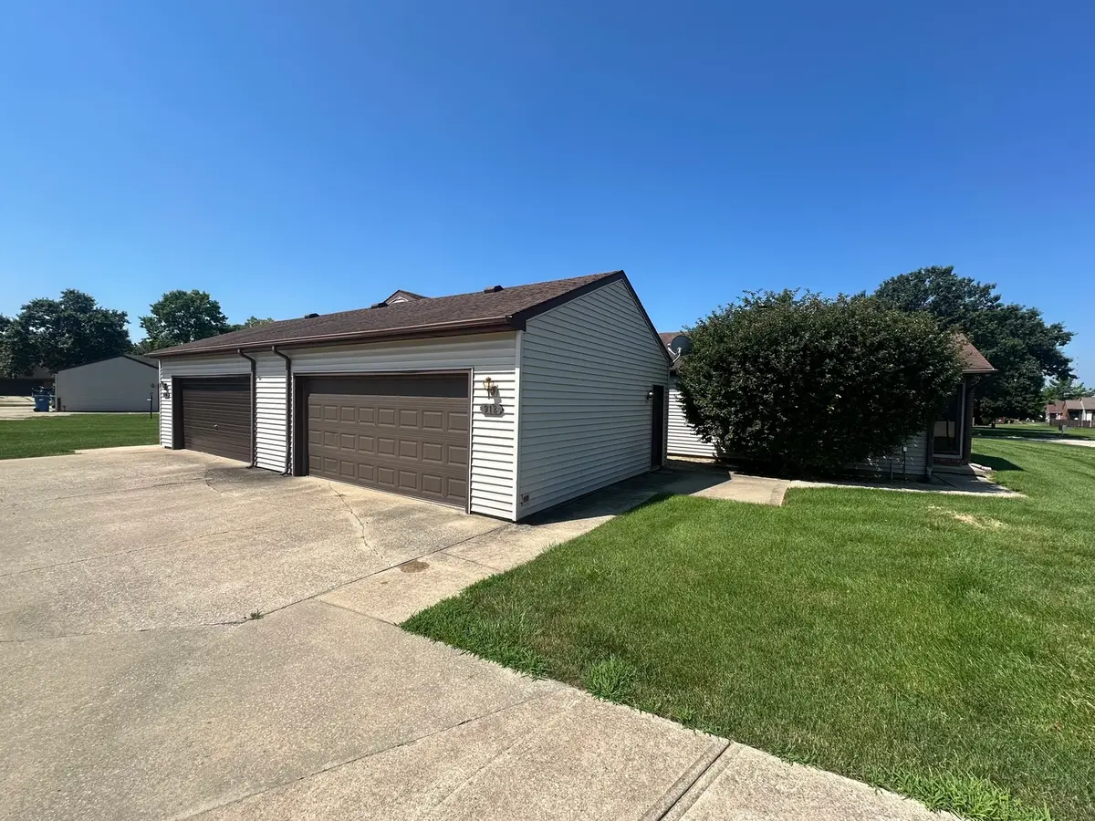 912 Pomona Drive #912, Champaign, IL 61822 - #1