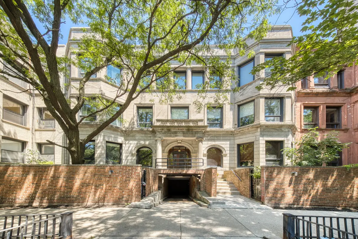 3717 N Pine Grove Avenue #3S, Chicago, IL 60613 - #1