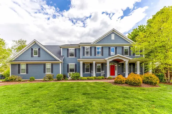 1025 S Vail Avenue, Arlington Heights, IL 60005
