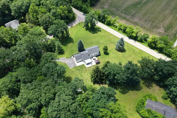 37W384 Ronsu Lane, St. Charles, IL 60175