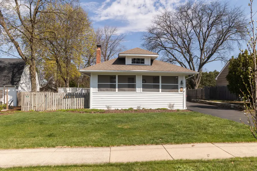 219 W Oak Avenue, Wheaton, IL 60187 - #2