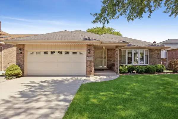 10709 S Washington Street, Oak Lawn, IL 60453