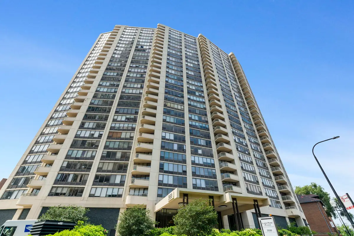3930 N Pine Grove Avenue #909, Chicago, IL 60613 - #1