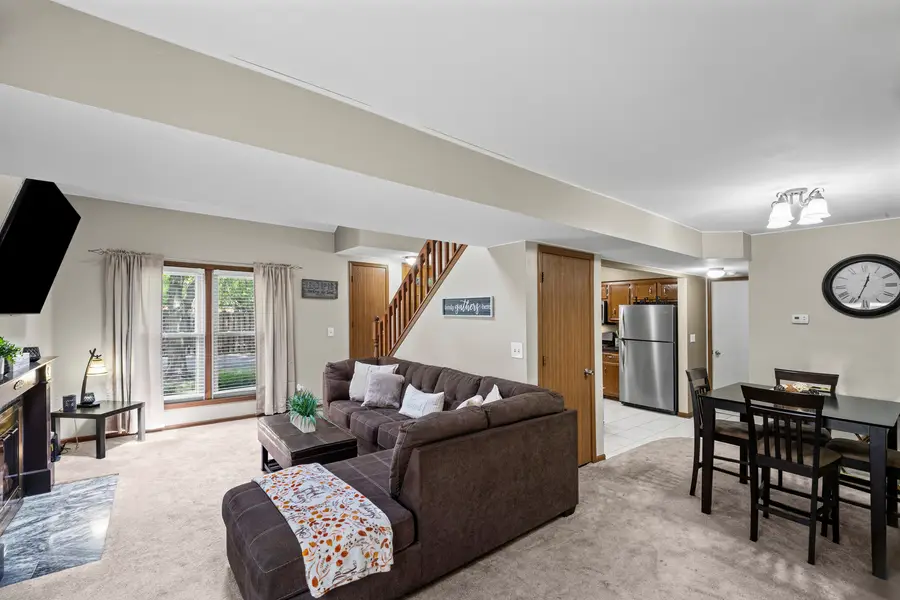 237 N Walnut Street #L, Bensenville, IL 60106 - #3