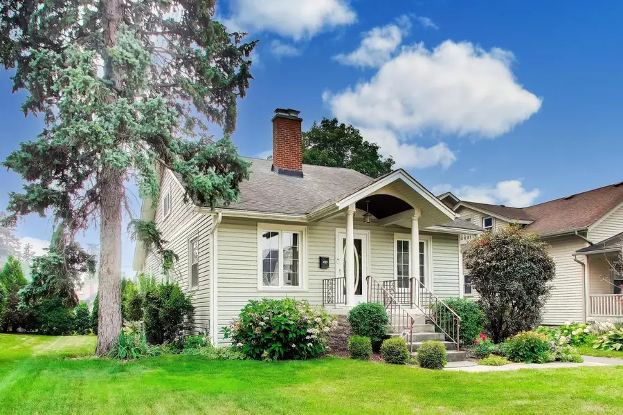 124 E Grantley Avenue, Elmhurst, IL 60126 - #3