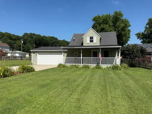 411 Broadway Street, Depue, IL 61322