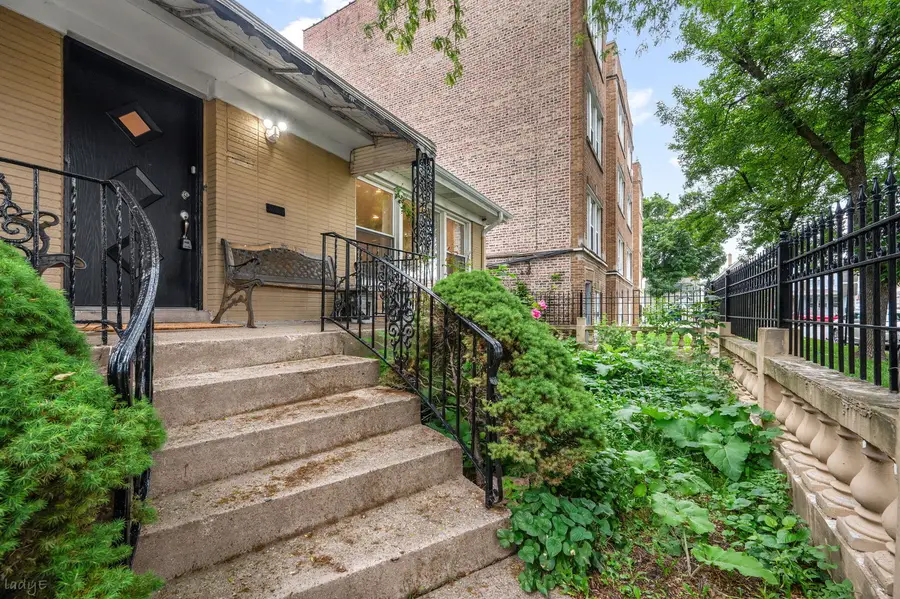 4310 W Shakespeare Avenue, Chicago, IL 60639 - #2