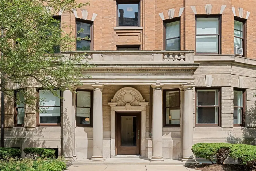 684 W Irving Park Road #E5, Chicago, IL 60613 - #2