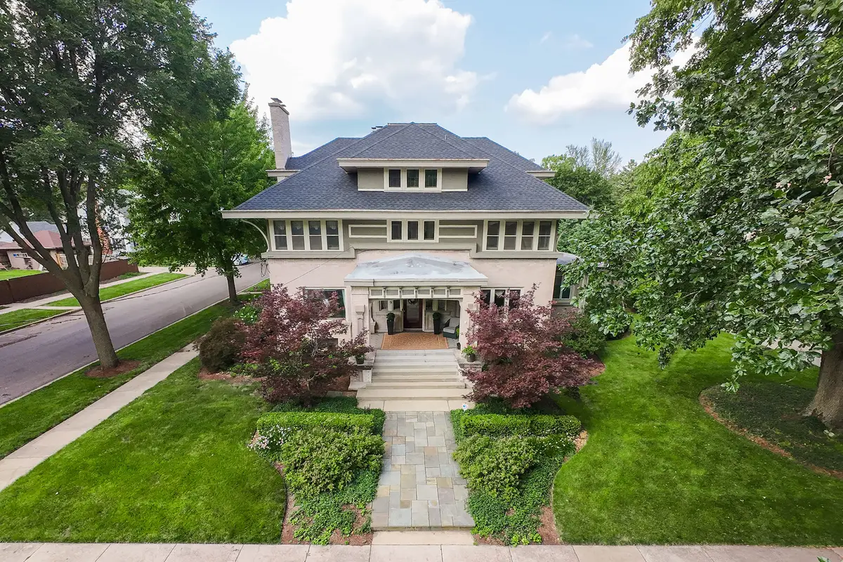 729 W Downer Place, Aurora, IL 60506 - #1
