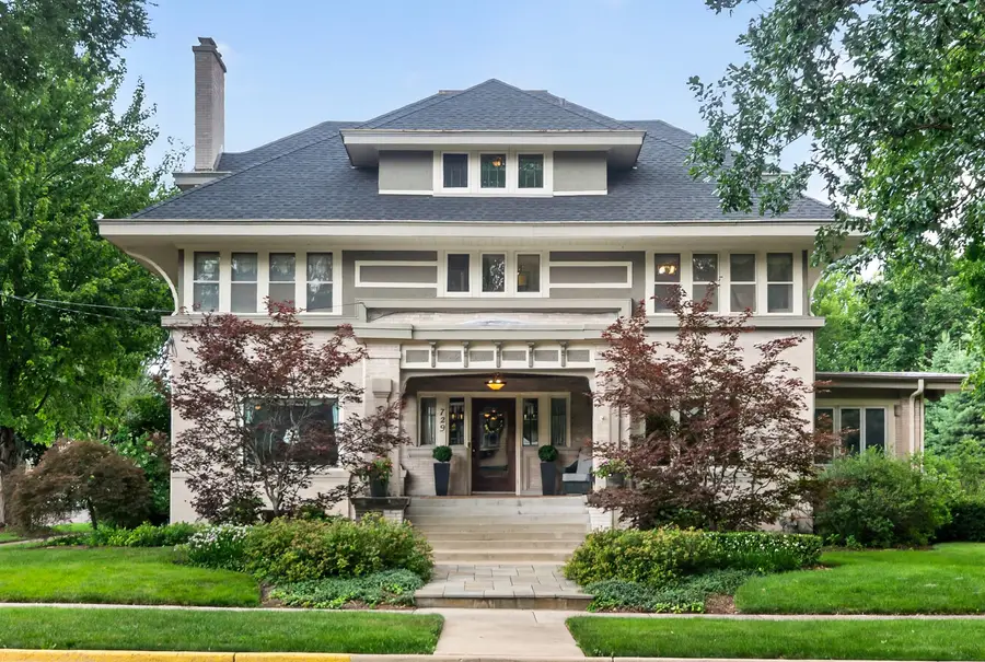 729 W Downer Place, Aurora, IL 60506 - #2