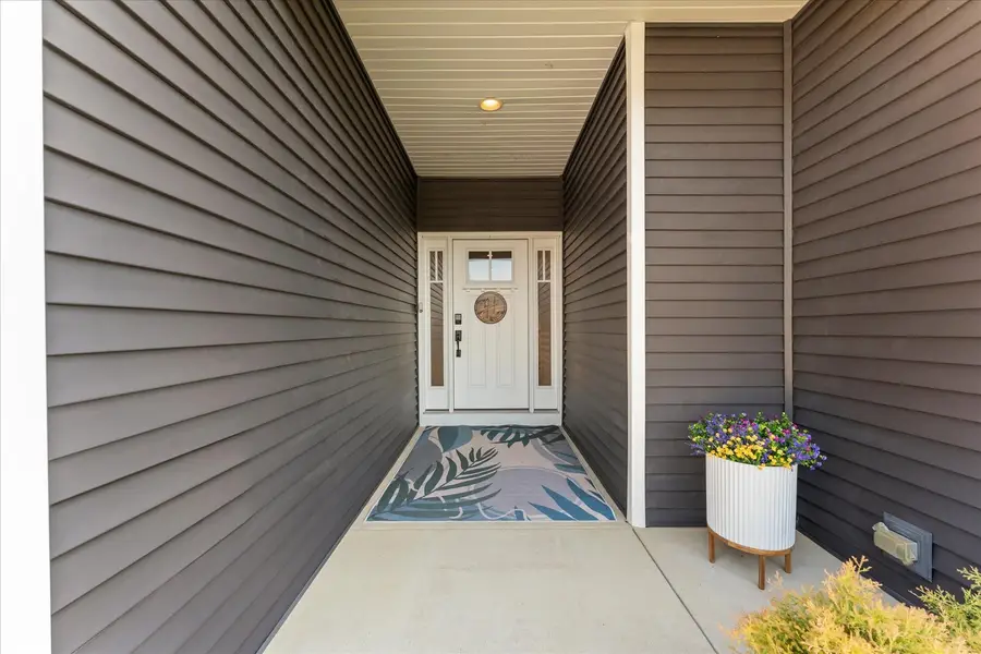 1114 Ashford Court, Mahomet, IL 61853 - #3
