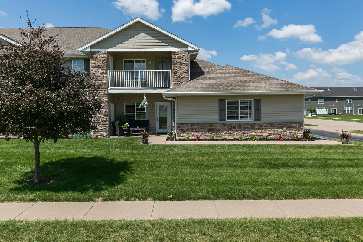 340 E Franklin Street #104, Eldridge, IA 52748 - #1