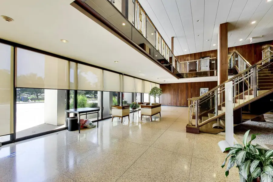 3200 N Lake Shore Drive #806, Chicago, IL 60657 - #3