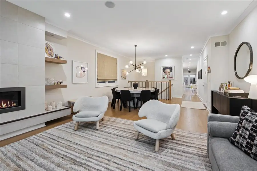 925 W Montana Street #1E, Chicago, IL 60614 - #2